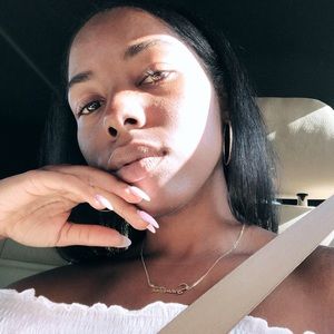 Meet your Posher, Ashlyn